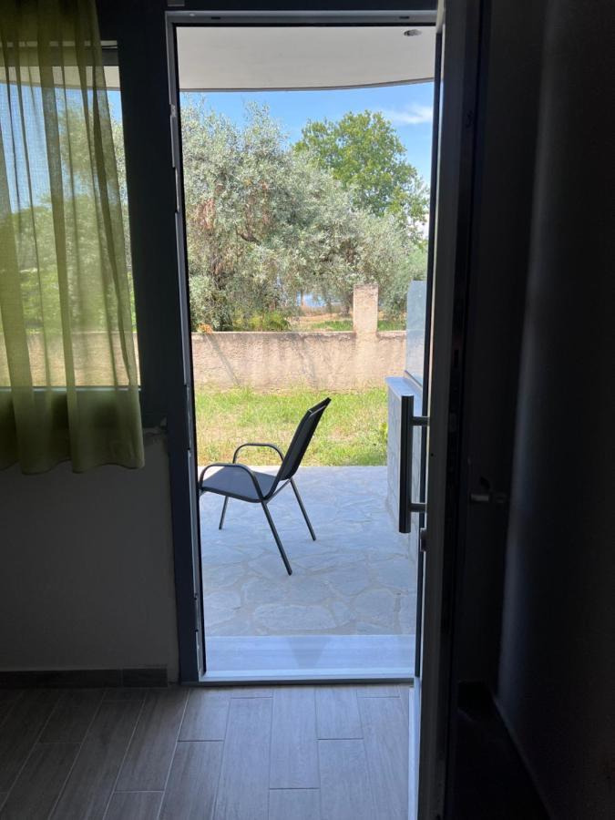 Bivas Apartments Limenas  Bagian luar foto