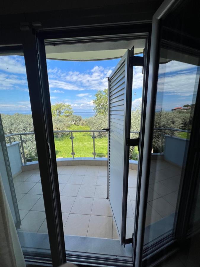 Bivas Apartments Limenas  Bagian luar foto