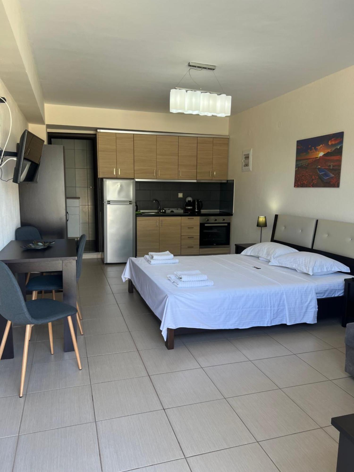 Bivas Apartments Limenas  Bagian luar foto