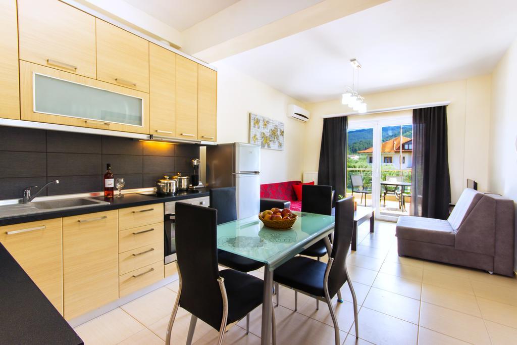 Bivas Apartments Limenas  Bagian luar foto