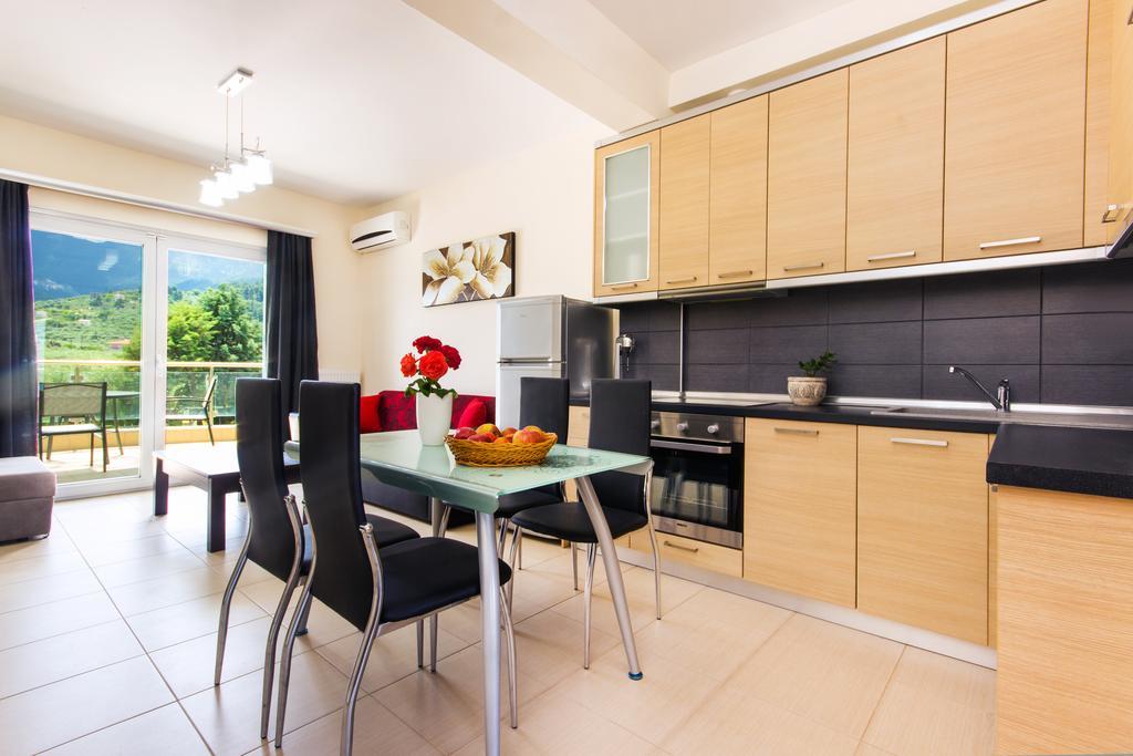 Bivas Apartments Limenas  Bagian luar foto